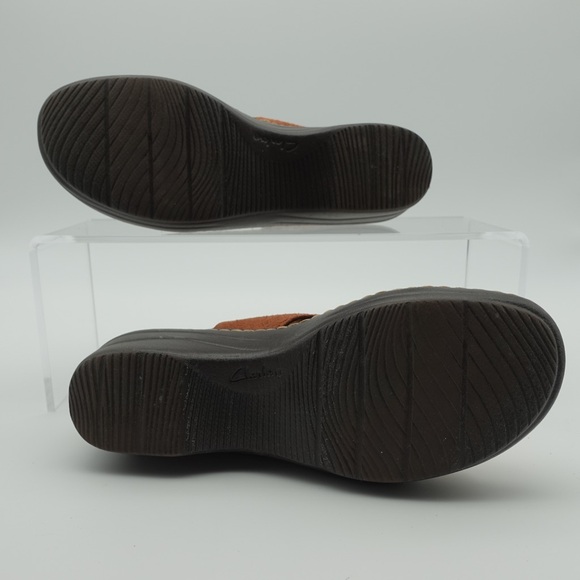 Clarks Women's Sandals in Rust Brown - Picture 7 of 10